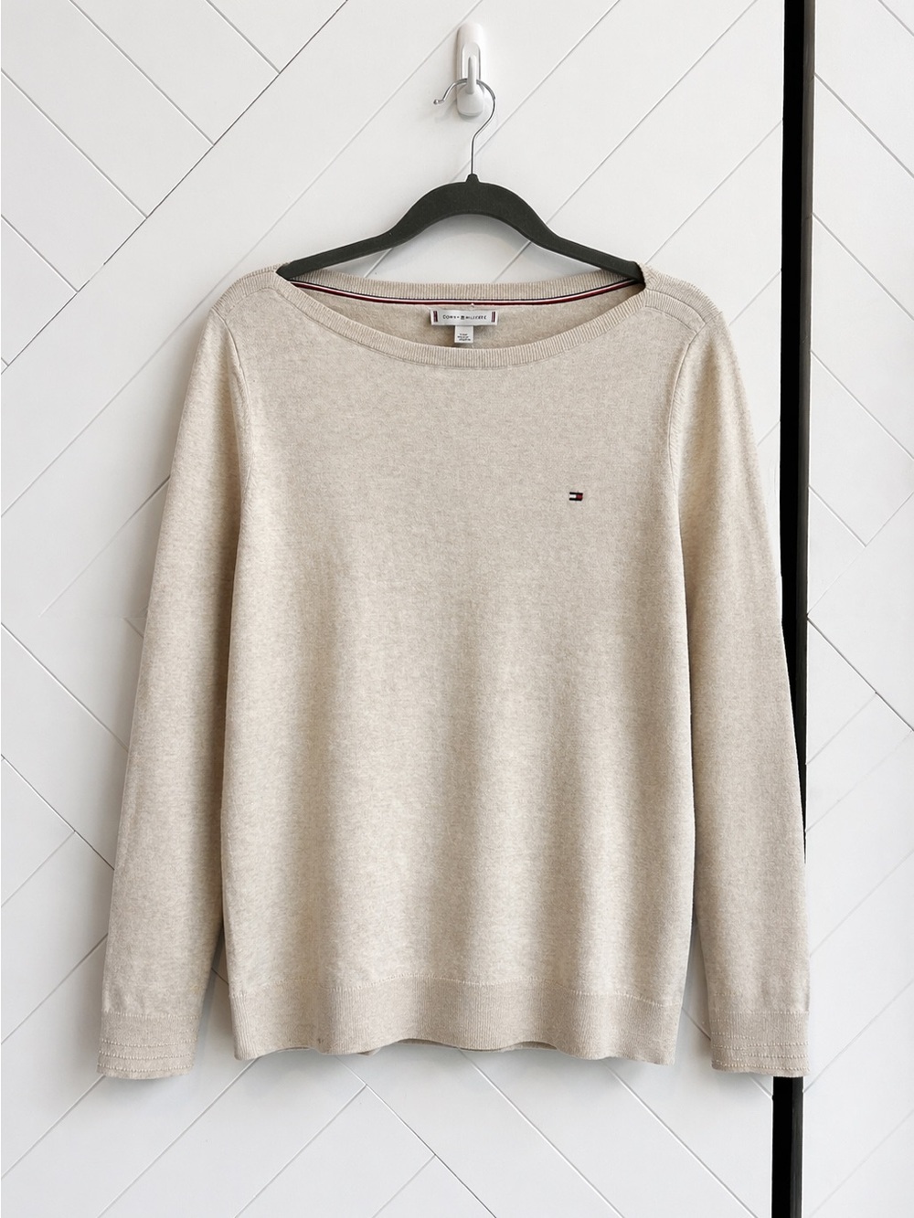 Women’s Tommy Hilfiger Beige Crewneck Sweater size L